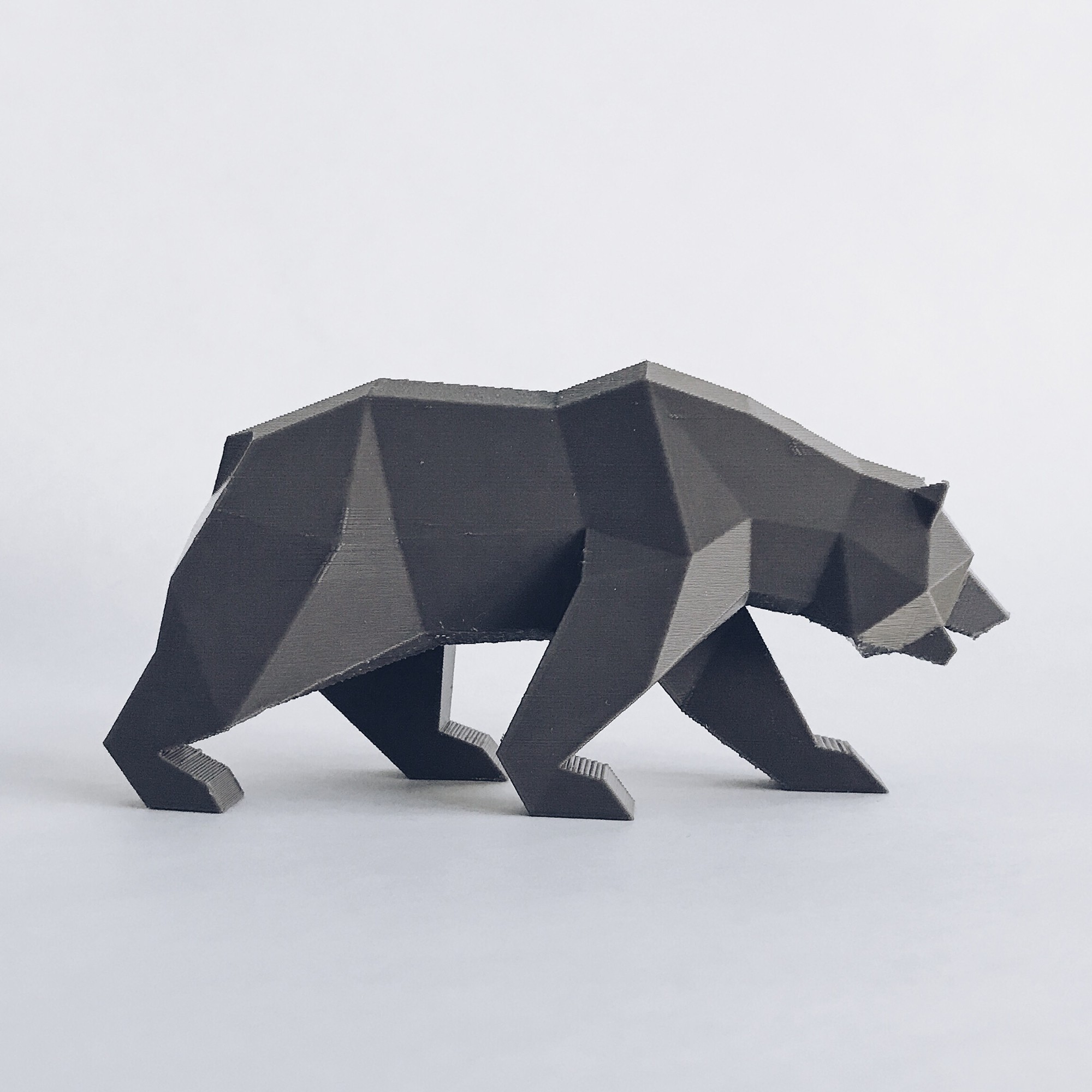 California Grizzly Bear ライセンスプレート　立体オブジェ Grizzly Bear Toy | Safari Ltd®